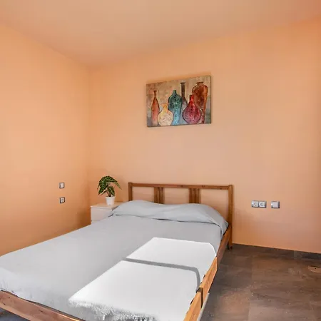 Atico Abrigos Apartment *